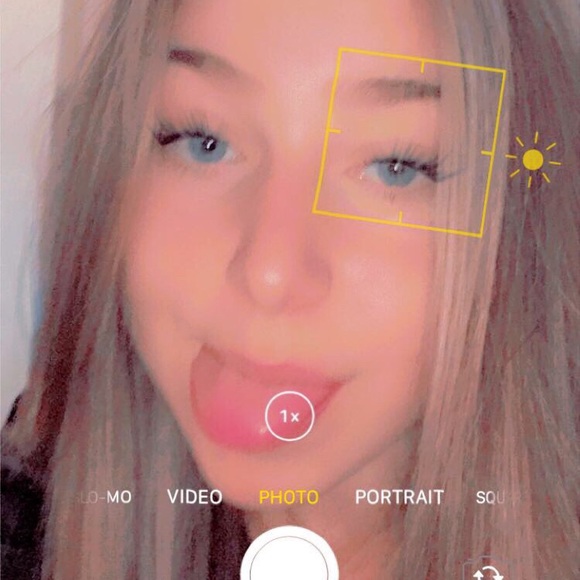 Meet your Posher, Savhaunna - Picture 2 of 5